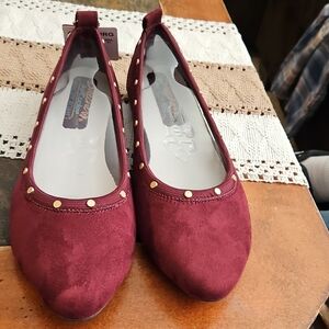 Skechers Maroon Studded Flats